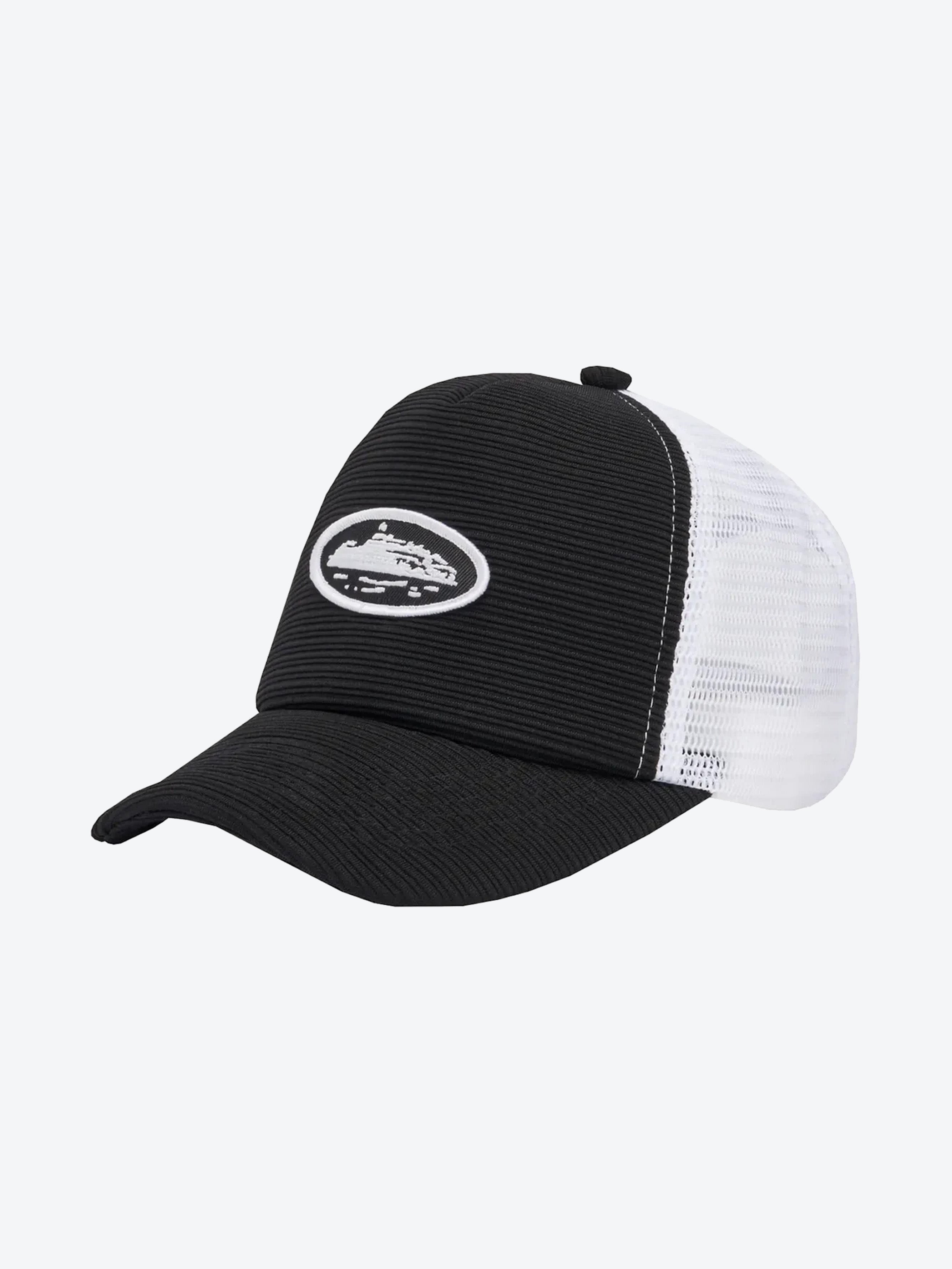 Corteiz Short Peak Trucker Black