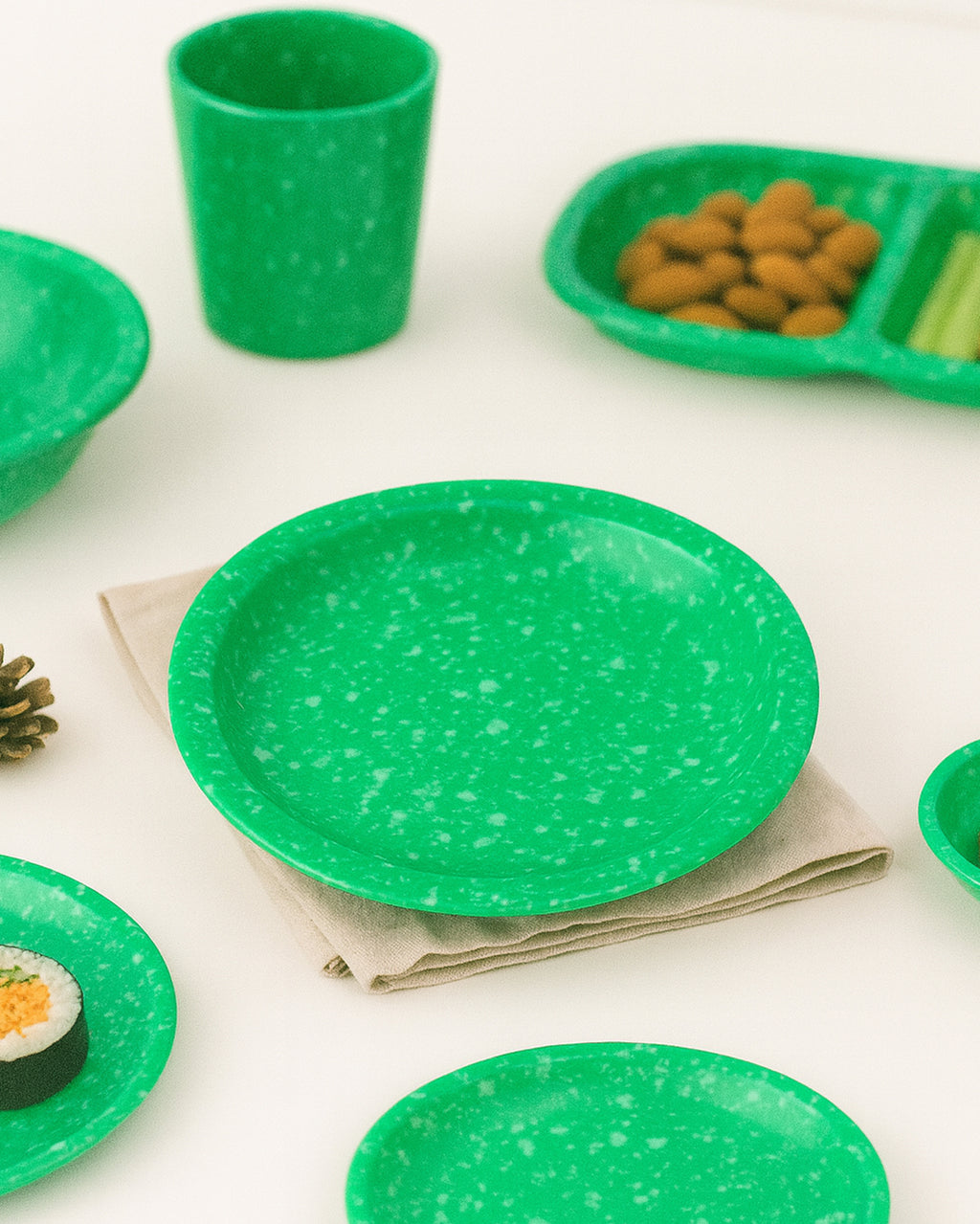 Korean Bunsik Retro Melamine Traditional Round Plate Green