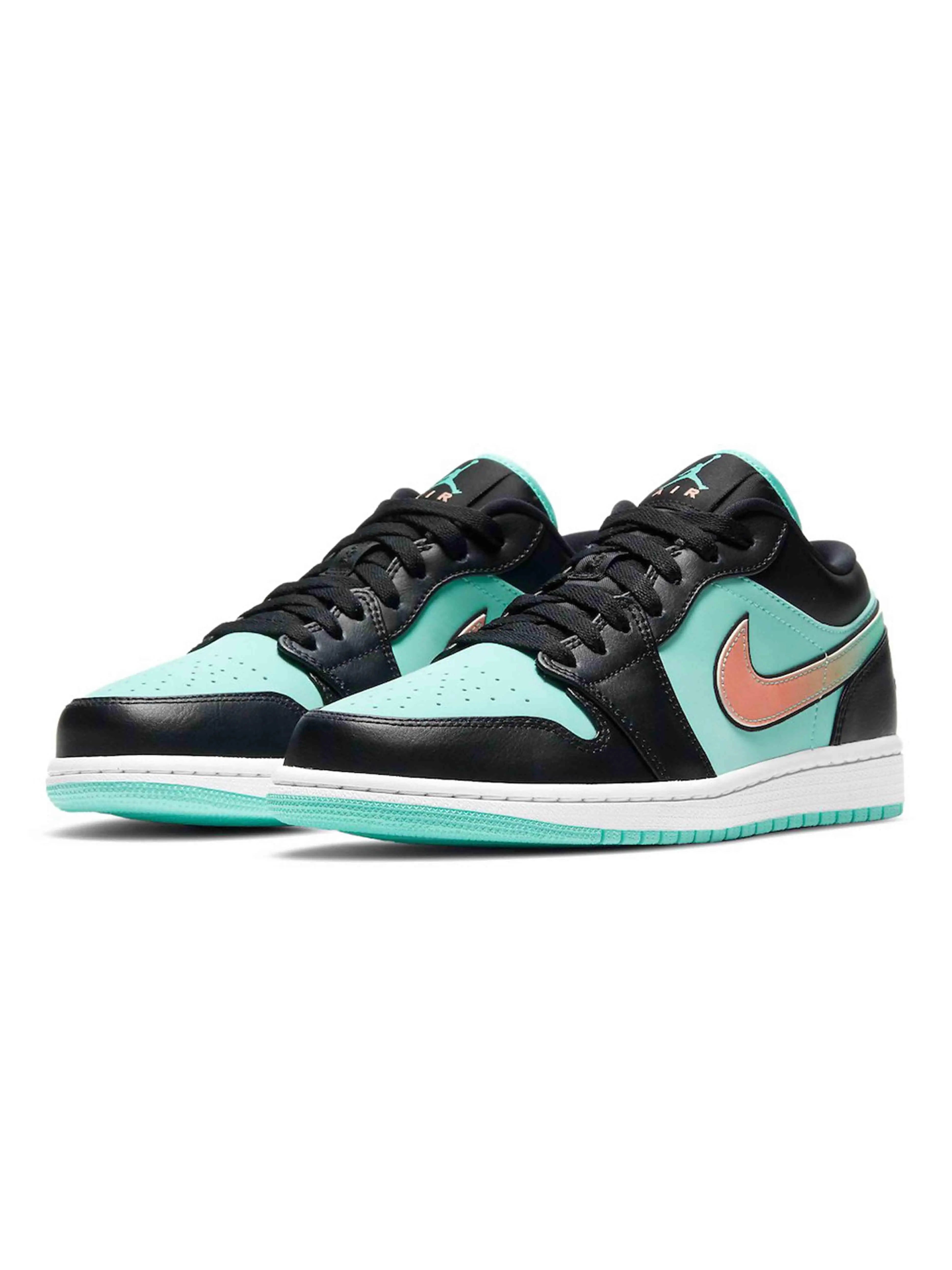 Nike Air Jordan Low Tropical Twist Prior Auckland, New Zealand