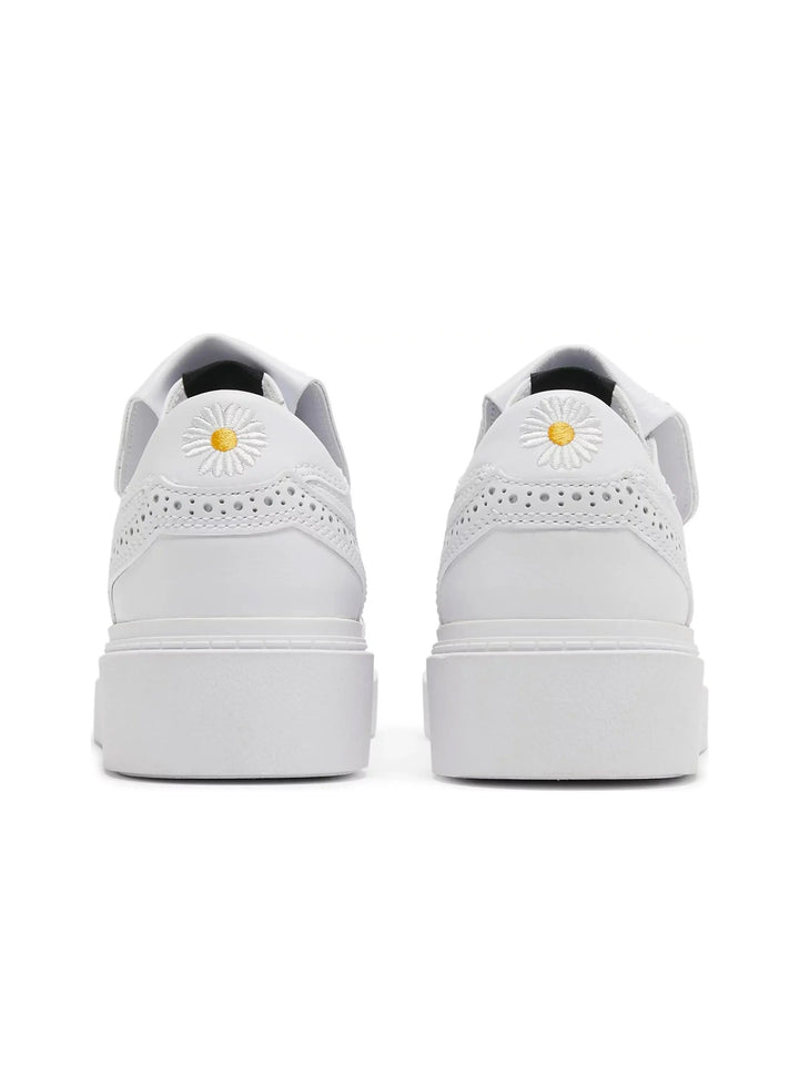 Nike Kwondo 1 G-Dragon Peaceminusone Triple White in Auckland, New Zealand - Shop name