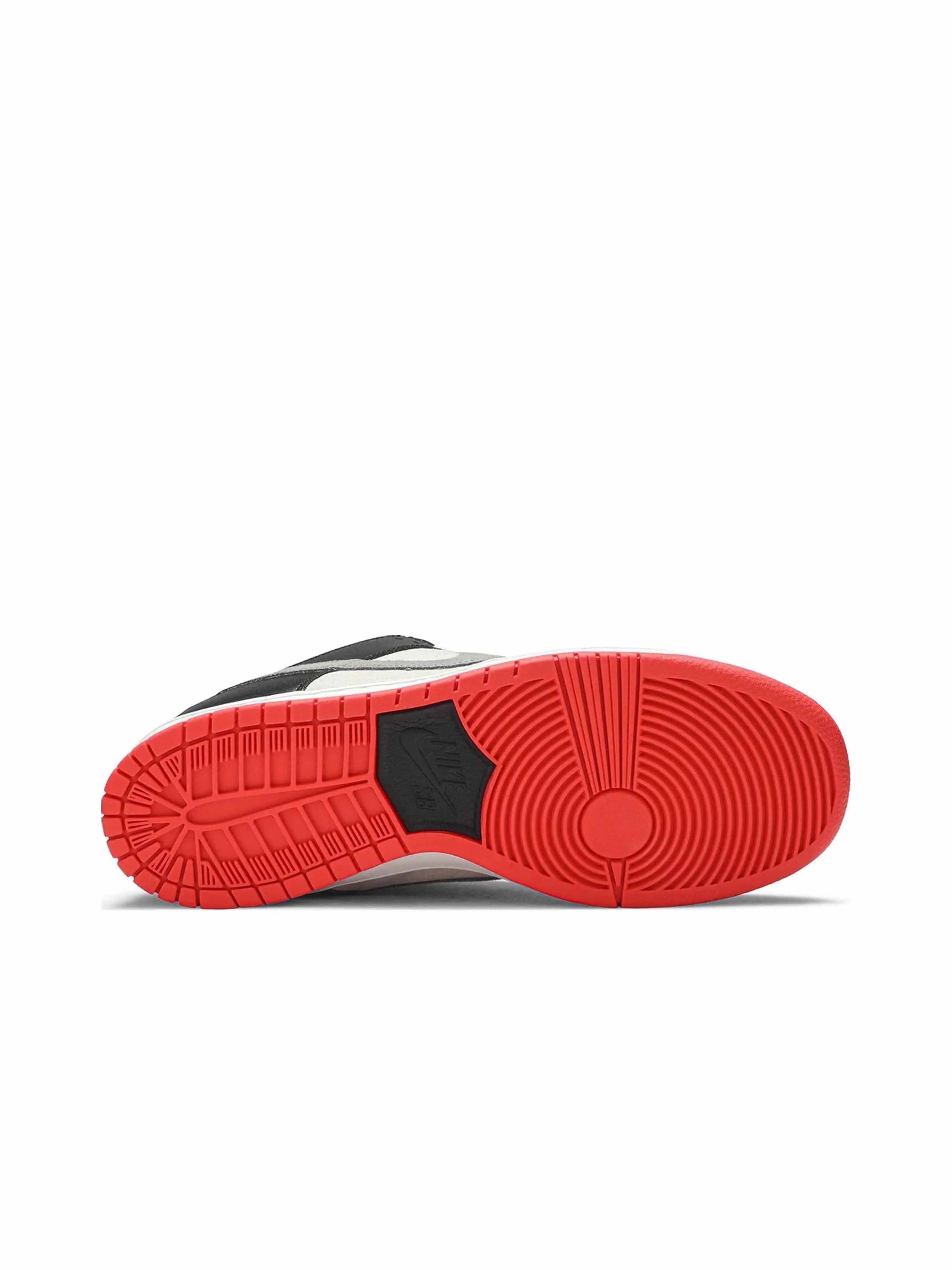 Sb dunk low infrared orange label hotsell
