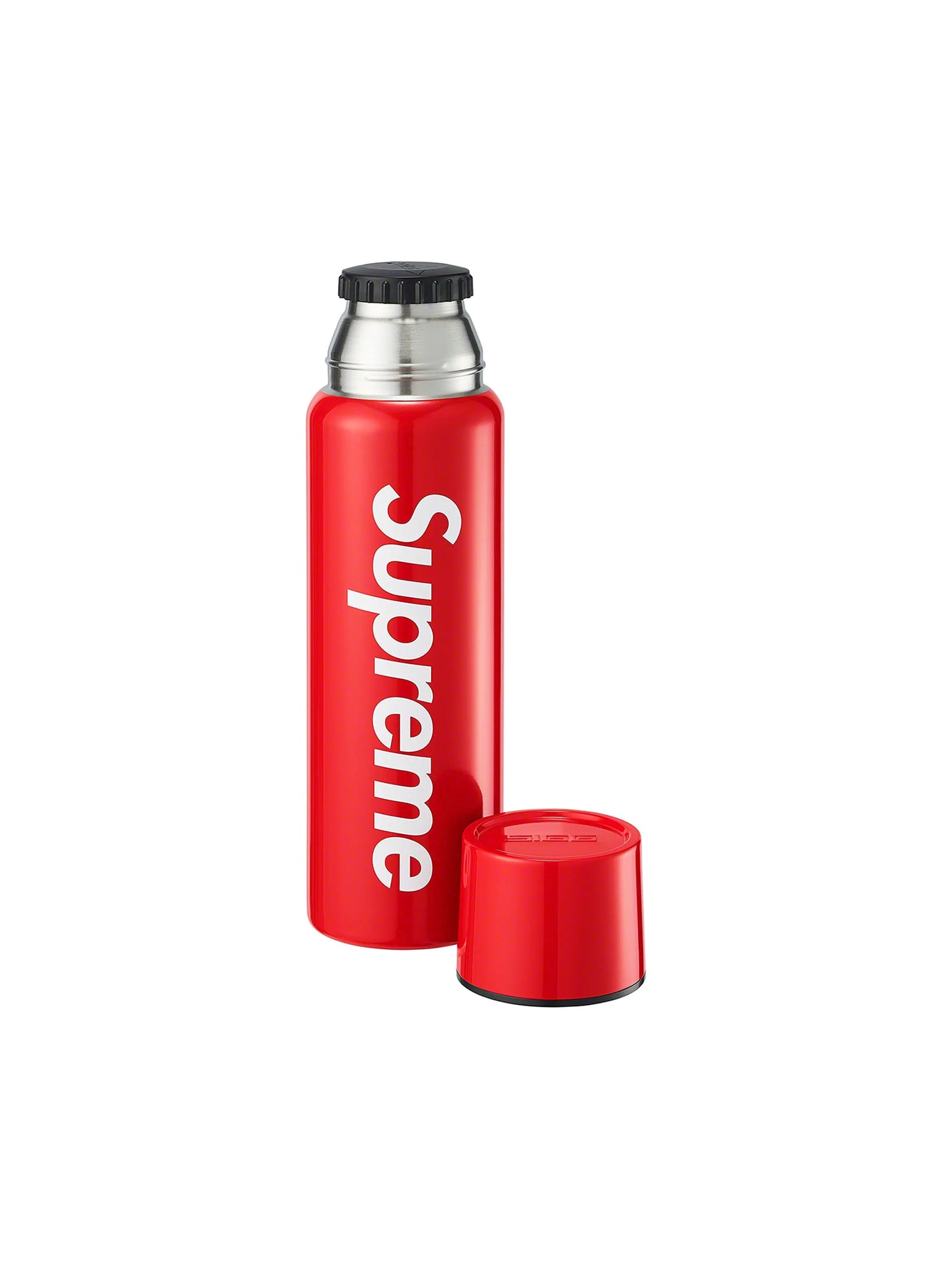 Supreme SIGG Vacuum Insulated 0.75L Bottle Red in Auckland, New Zealand - Shop name
