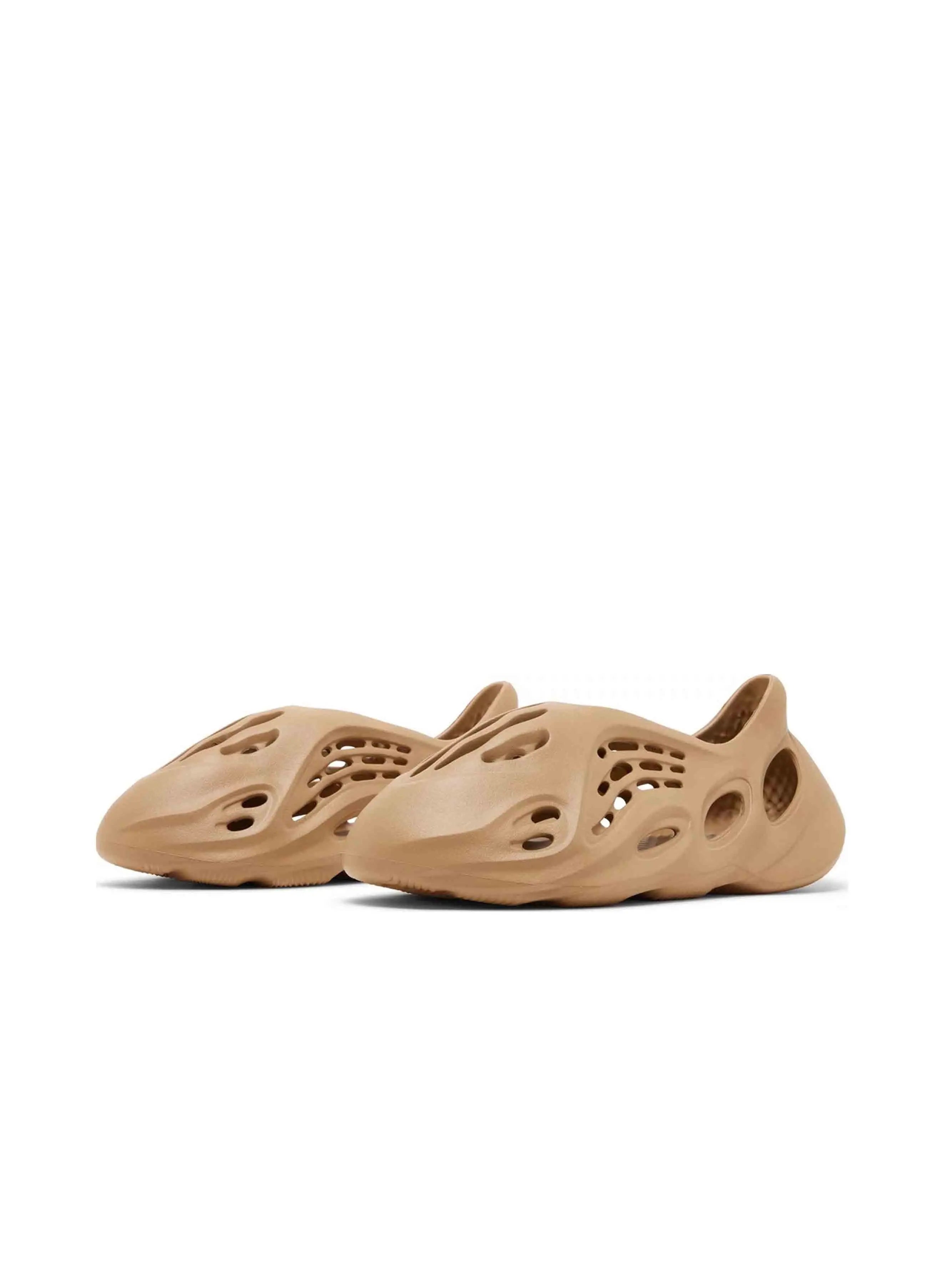 Adidas YEEZY - Prior Adidas YEEZY - Prior