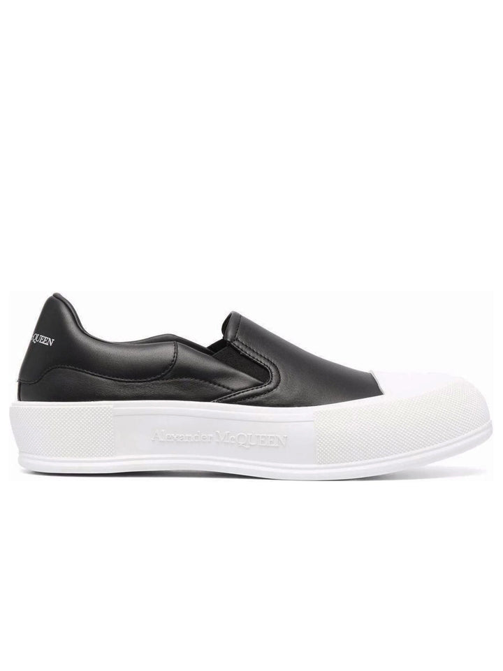 Alexander Mcqueen Black/White Deck Skate Plimsoll Sneakers Prior