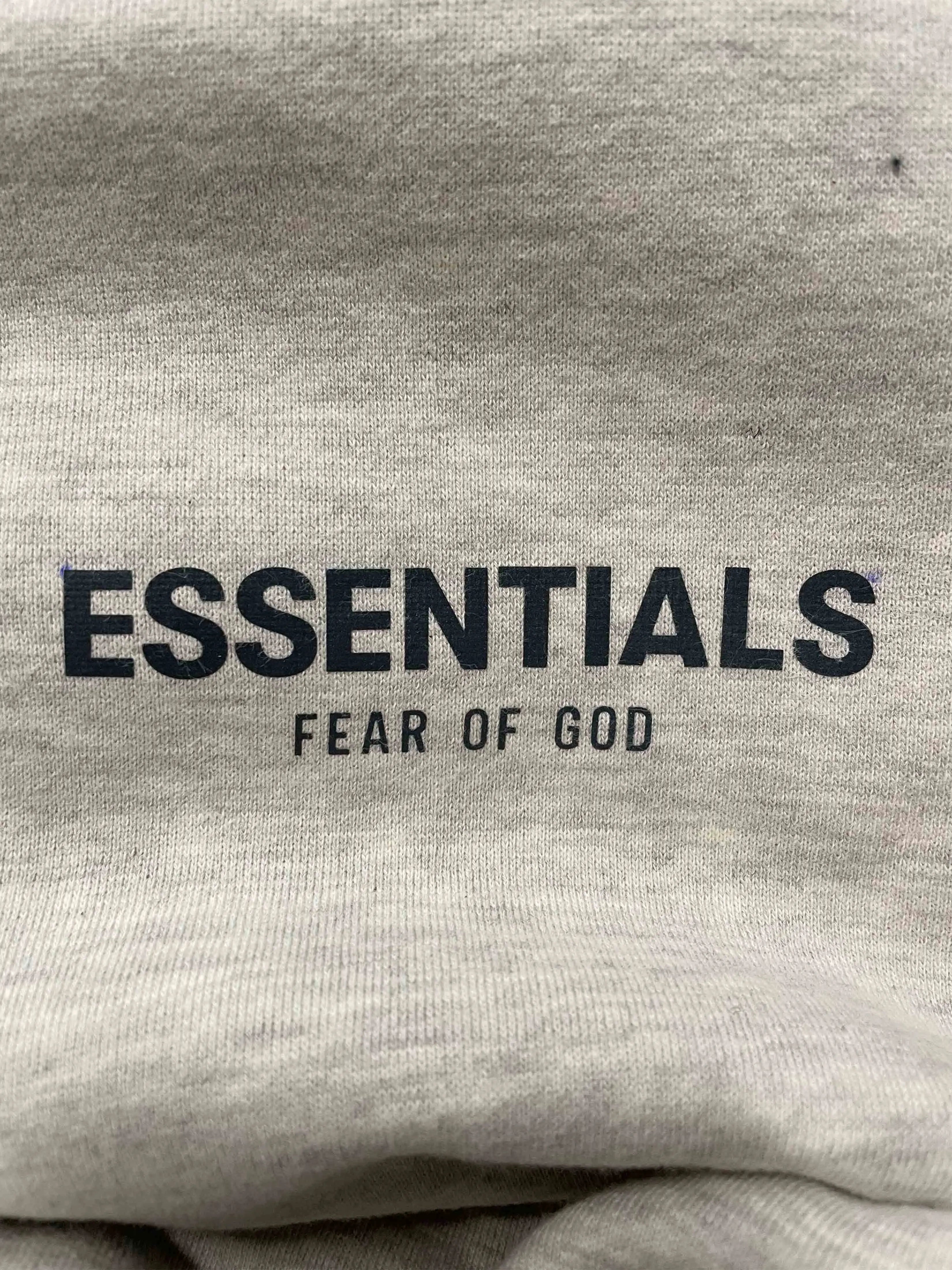 Fear Of God Essentials Core Collection Crewneck Light Heather Oatmeal  [FW21] [FACTORY FLAW]