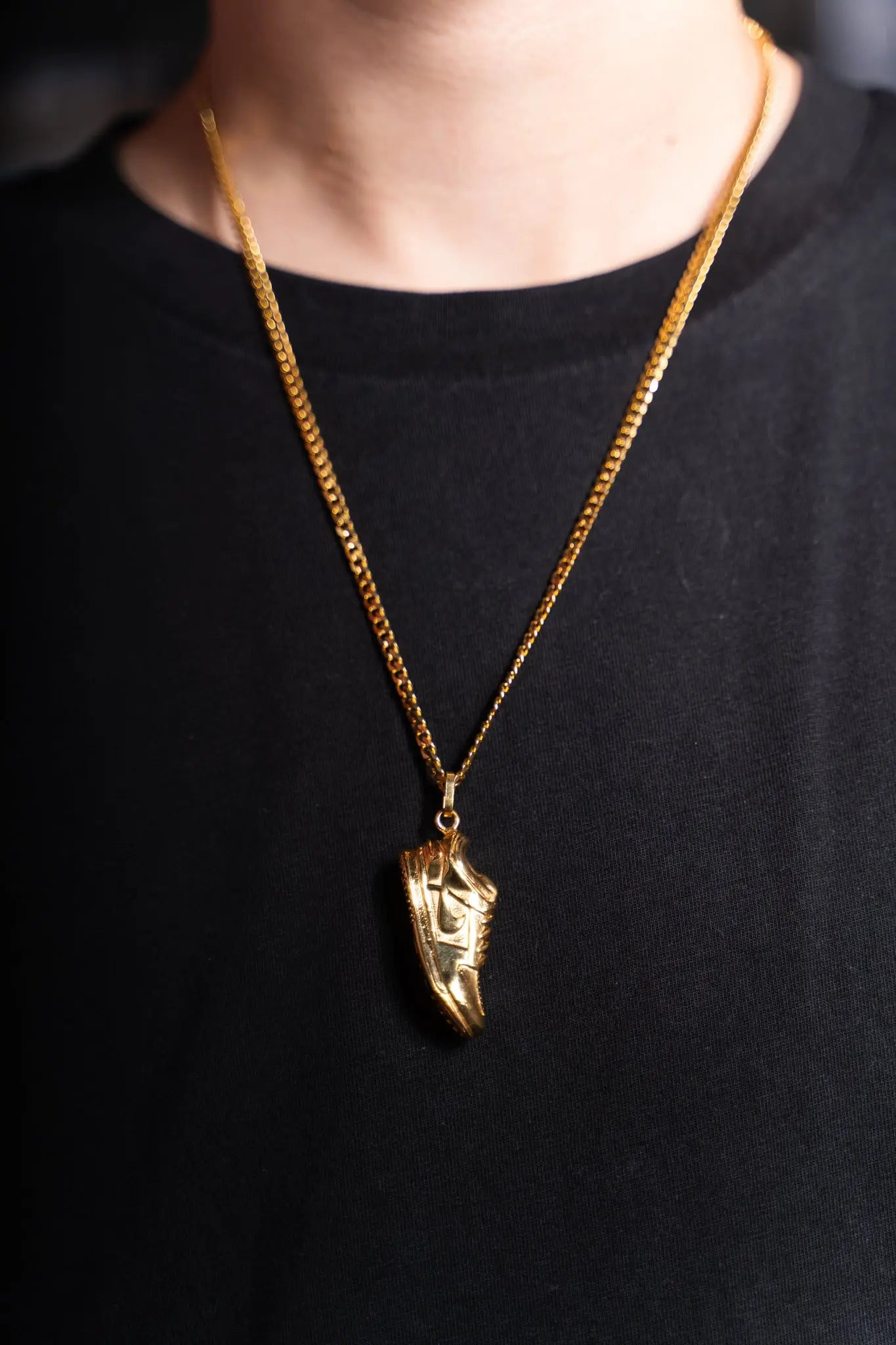 Low Top Sneaker Pendant Necklace Gold Prior