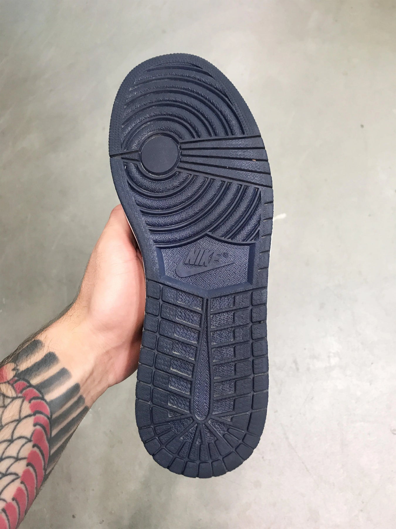 Jordan 1 obsidian resale hot sale