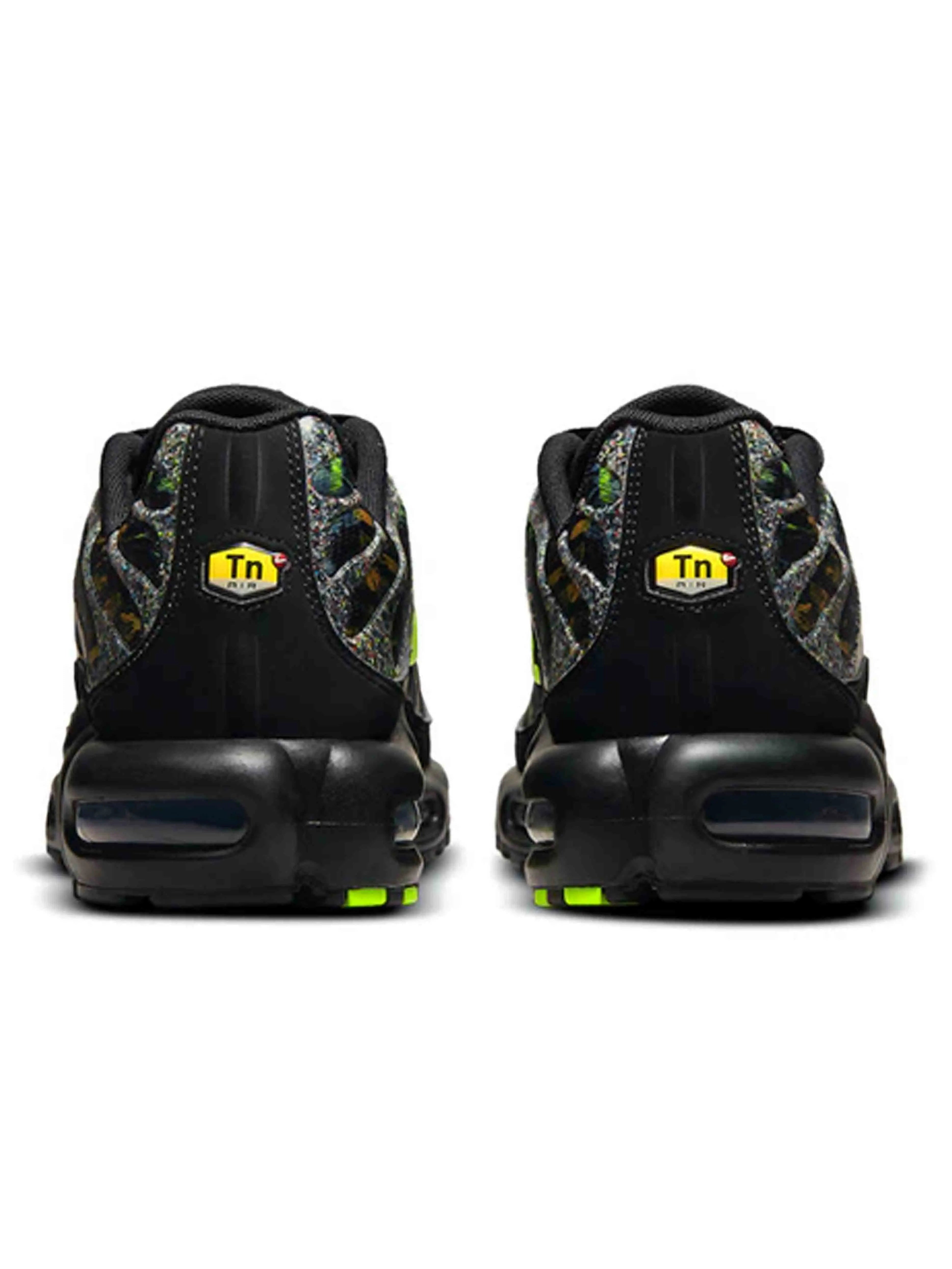 nike air max plus sustainable black volt