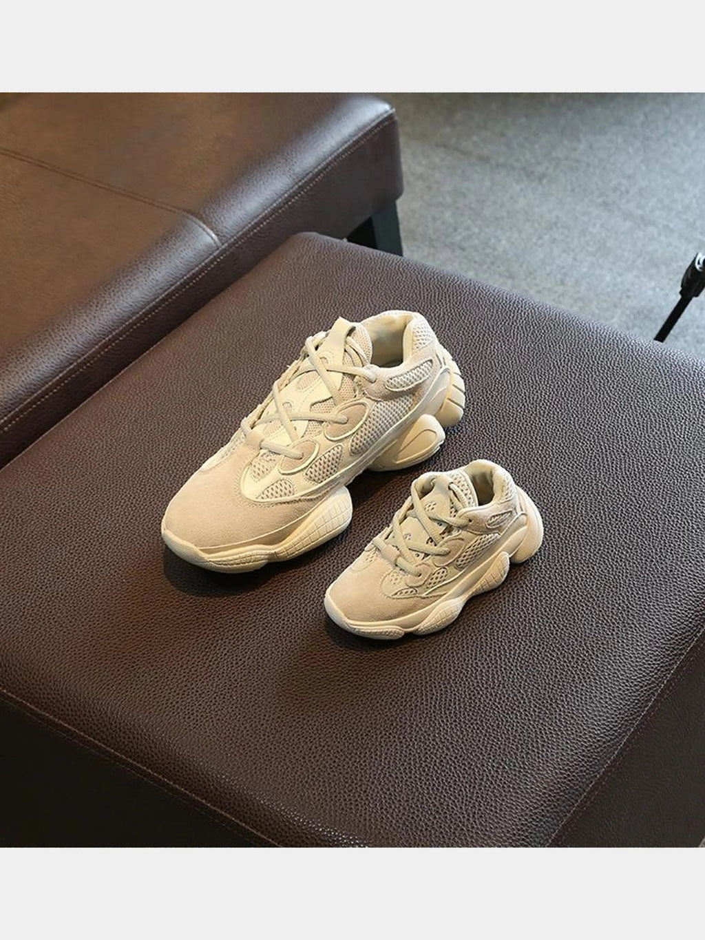 Sneaker Inspired Bag Charm 500 Cream Prior