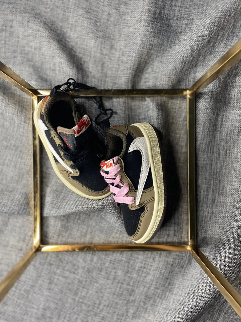 Sneaker Inspired Bag Charm Travis Low Prior